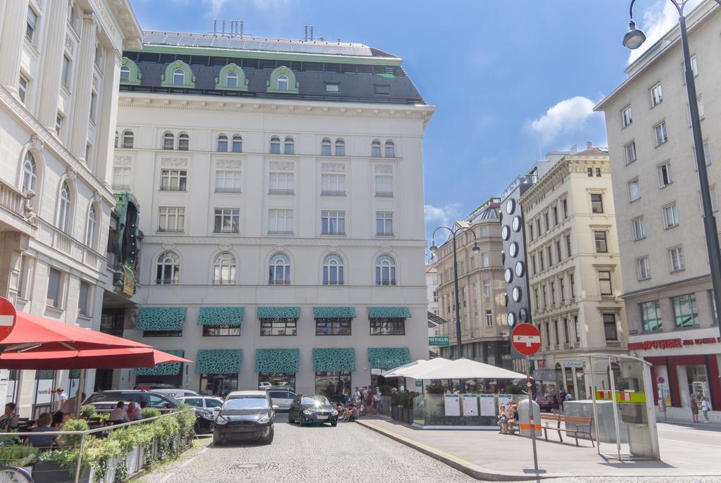 Living Vienna Hoher Markt Exterior photo