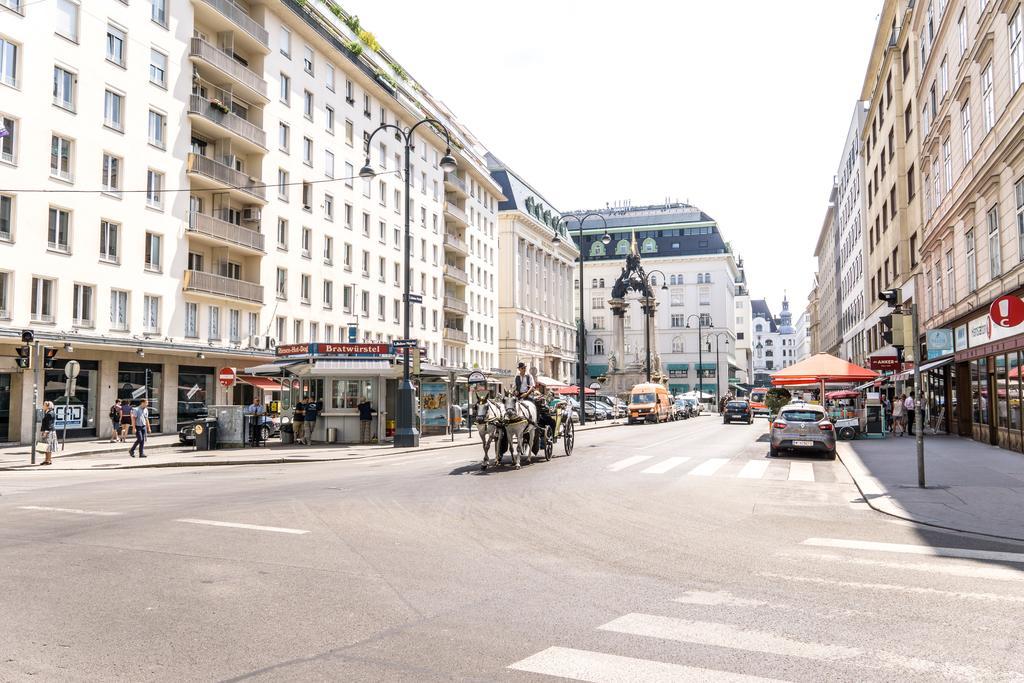 Living Vienna Hoher Markt Exterior photo